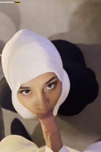 Jasmine Hijab Sepong Crot Muka